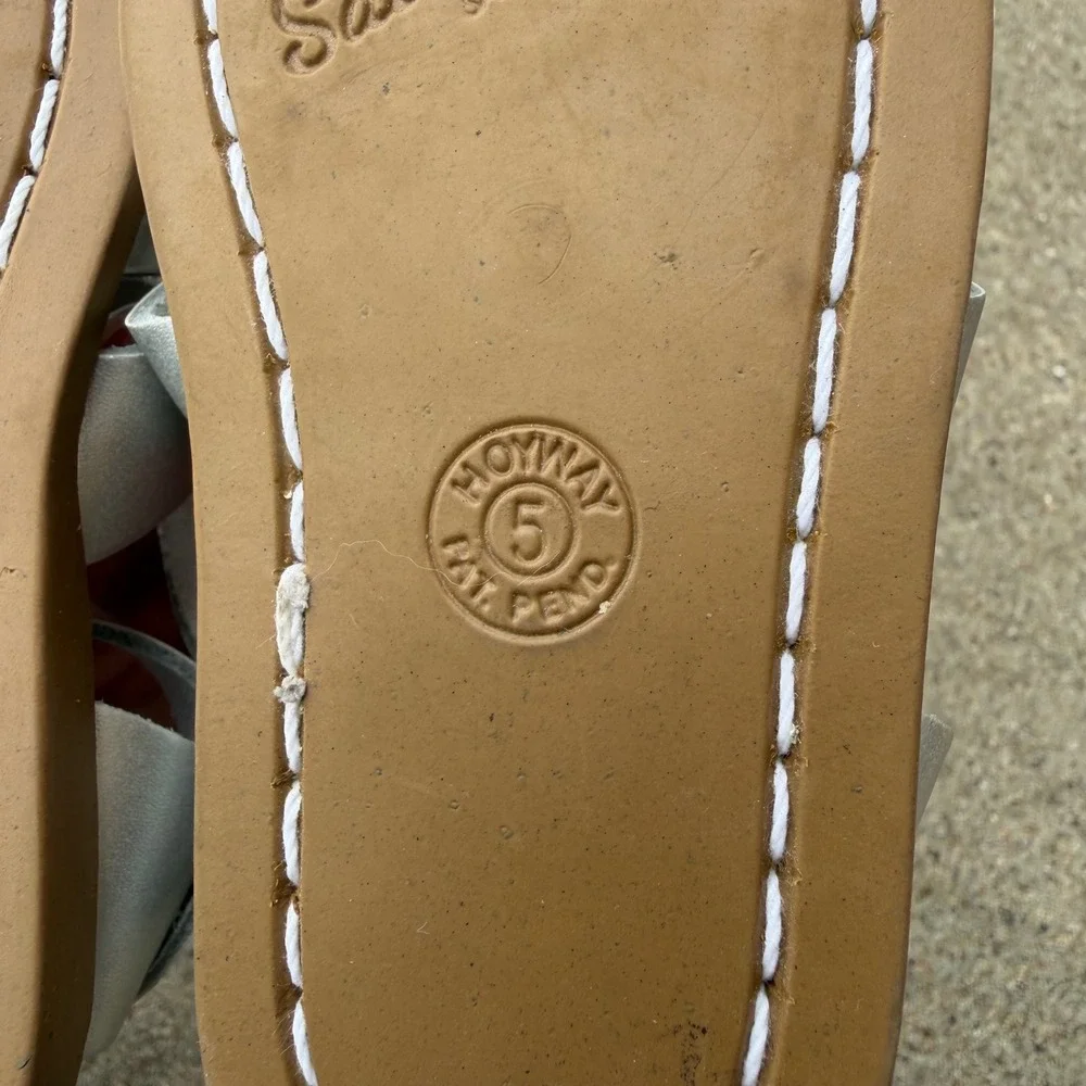 Salt Water Sandals Hoy Shoe Co Original 812 Silver Metallic Leather Kids Sz 5